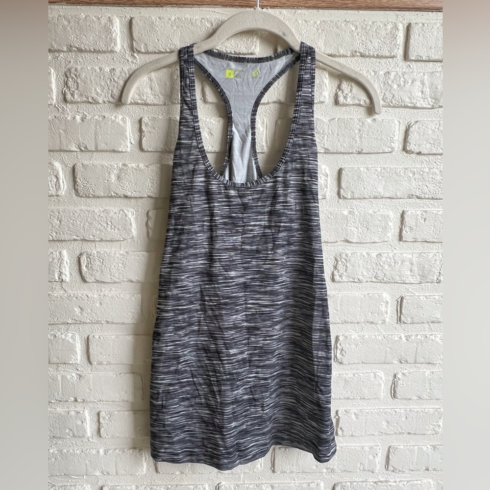 Xersion- Black and White Space Dye Racer Back Semi Fit Workout Tank (EUC)